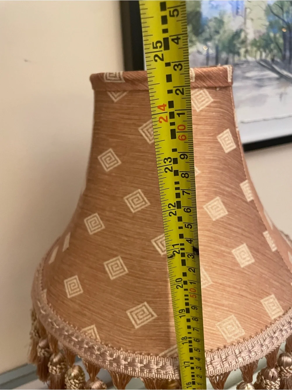 Classic Tassel Table Lamp in Gold